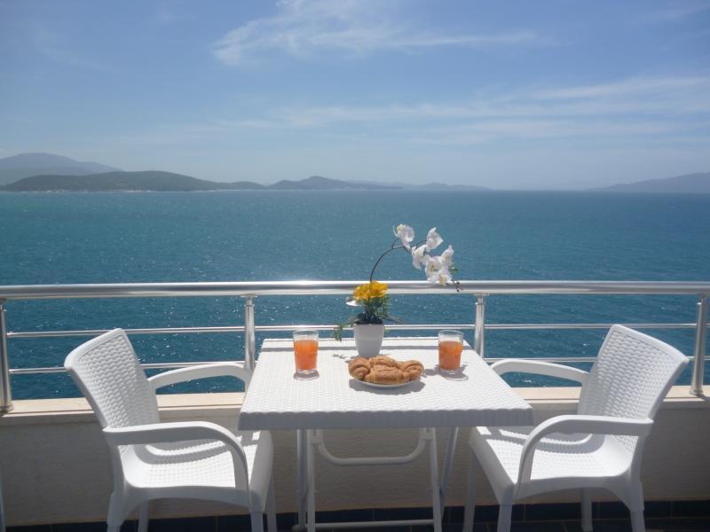 Beautifull Holiday Apartment Larisa Sarandë Eksteriør bilde